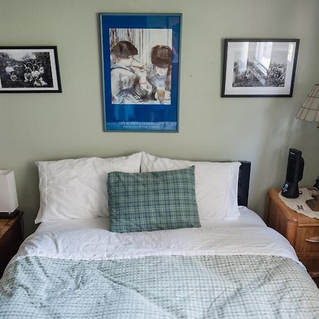Southeast Portland Comfy & Eclectic Craftsman Home Eksteriør billede