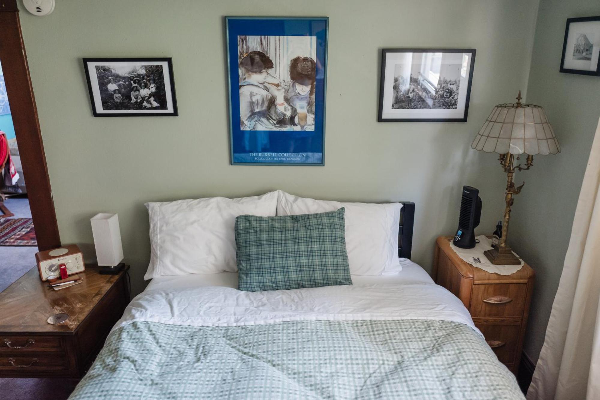 Southeast Portland Comfy & Eclectic Craftsman Home Eksteriør billede