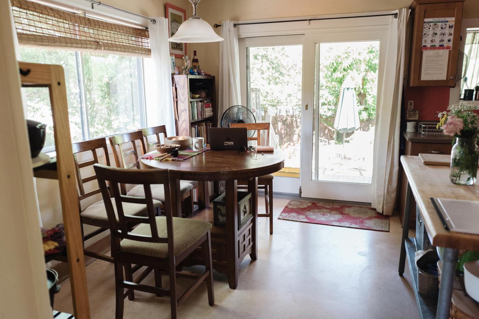 Southeast Portland Comfy & Eclectic Craftsman Home Eksteriør billede