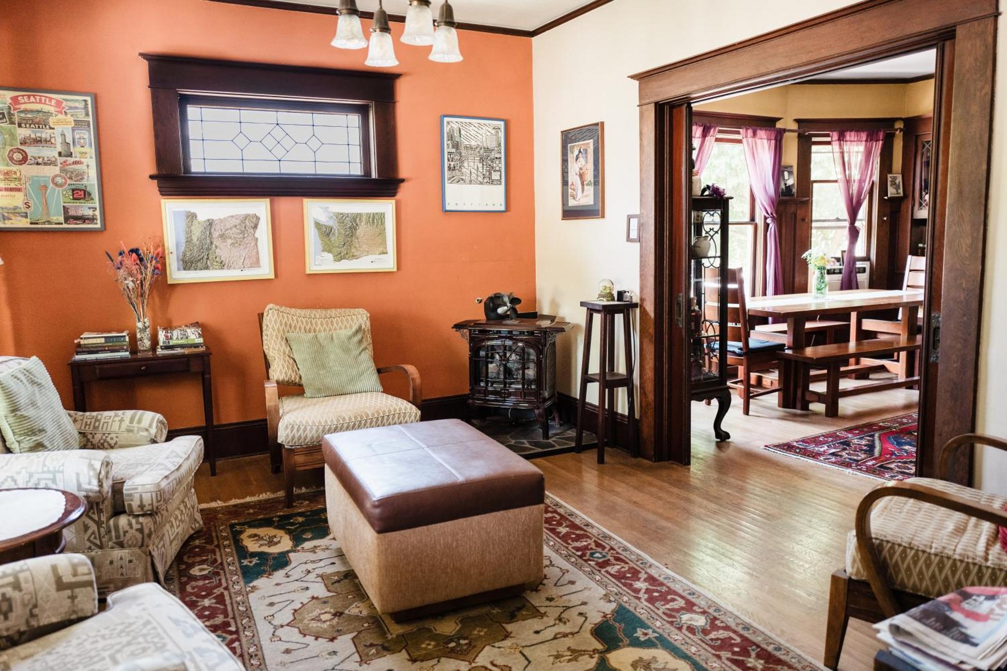 Southeast Portland Comfy & Eclectic Craftsman Home Eksteriør billede