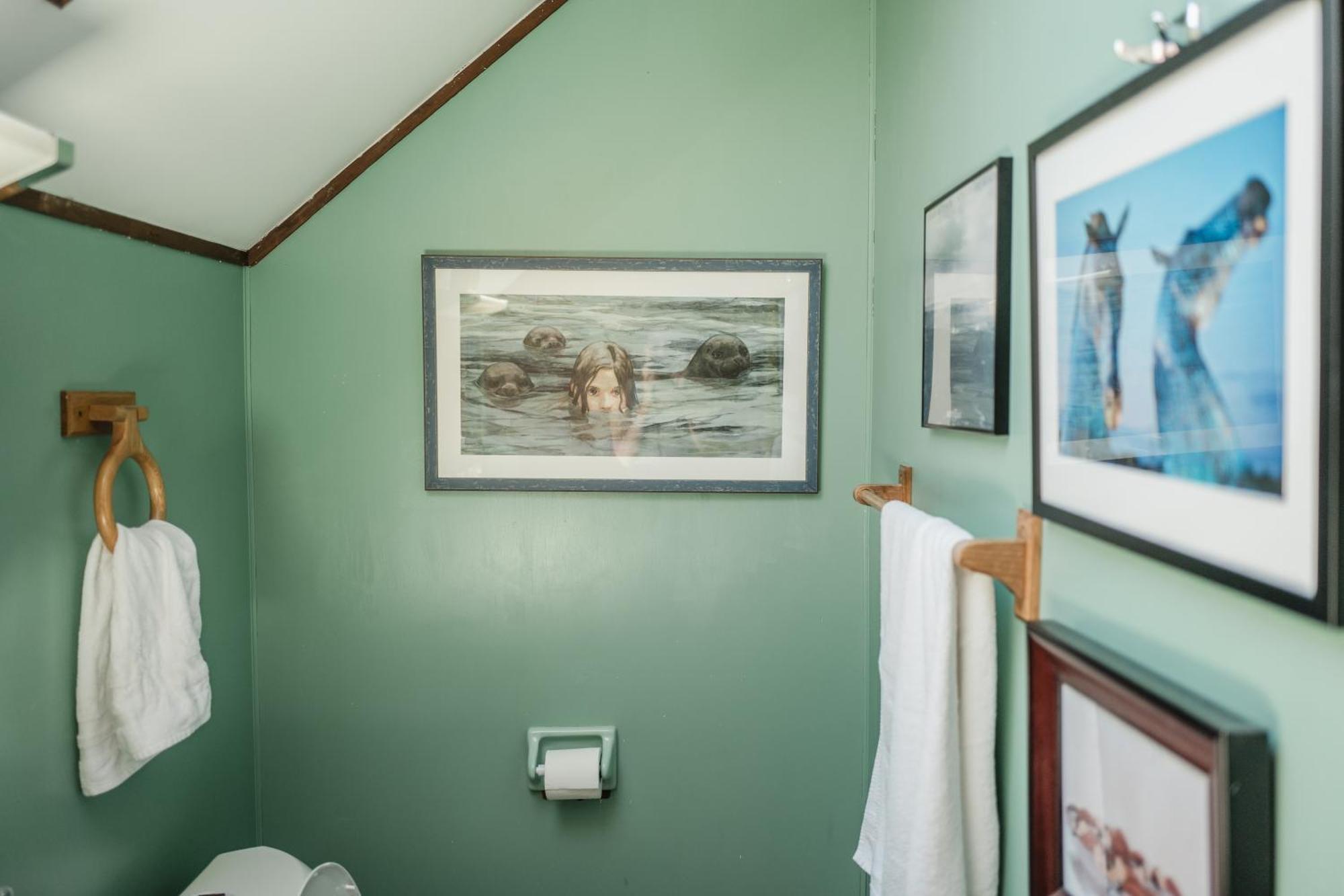 Southeast Portland Comfy & Eclectic Craftsman Home Eksteriør billede